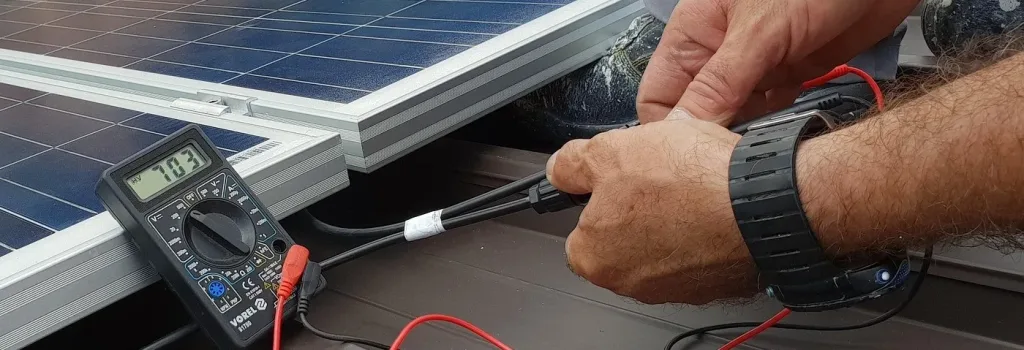 Jobs / offene Stellen - PV-Monteur / Elektriker